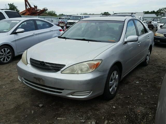 4T1BE32K83U728653 - 2003 TOYOTA CAMRY LE SILVER photo 2