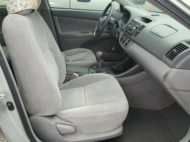 4T1BE32K83U728653 - 2003 TOYOTA CAMRY LE 银色 照片 5