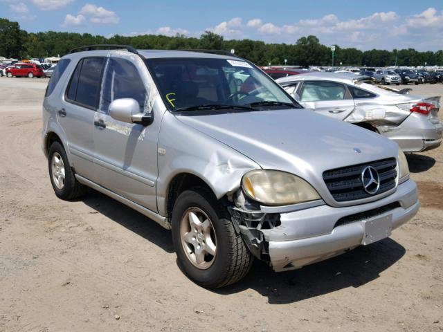 4JGAB54E61A266888 - 2001 MERCEDES-BENZ ML 320 SILVER photo 1