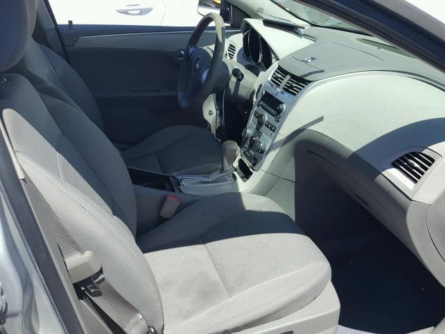 1G1ZA5E0XCF369842 - 2012 CHEVROLET MALIBU LS Күміс фото 5