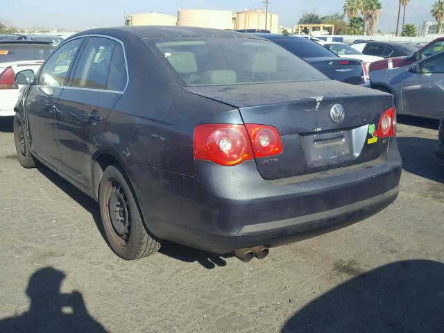 3VWRG71K25M626517 - 2005 VOLKSWAGEN NEW JETTA BLUE photo 3