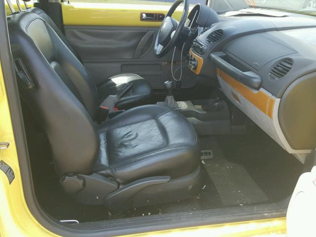 3VWCD21C0YM468242 - 2000 VOLKSWAGEN NEW BEETLE Sarı foto 5