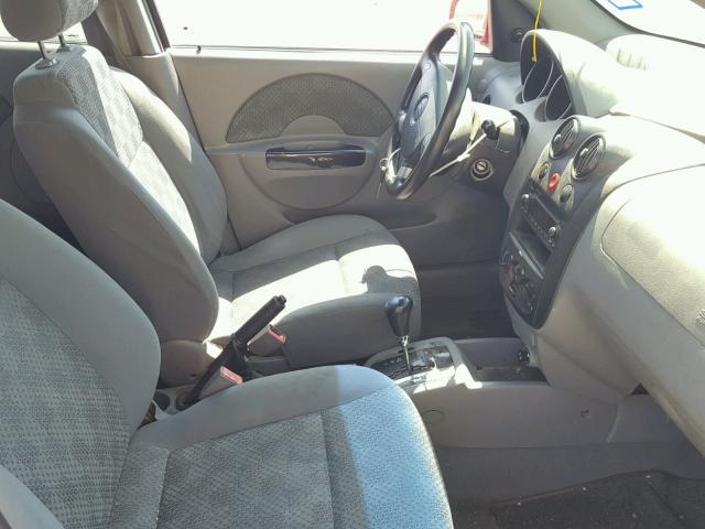 KL1TD62635B317103 - 2005 CHEVROLET AVEO BASE Czerwony zdjęcie 5