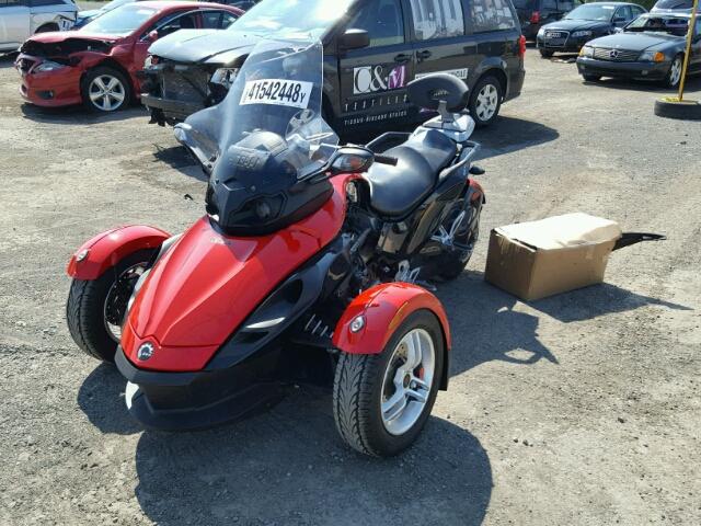 2BXJAHA168V000097 - 2008 CAN-AM SPYDER ROA RED photo 2