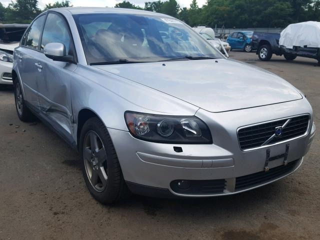 YV1MH682972303046 - 2007 VOLVO S40 T5 SILVER photo 1