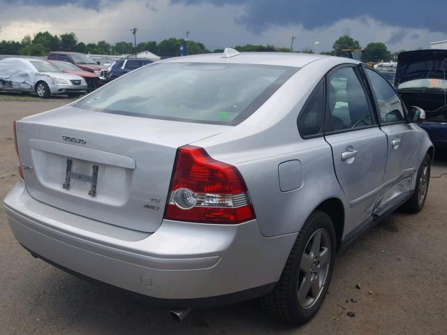 YV1MH682972303046 - 2007 VOLVO S40 T5 SILVER photo 4