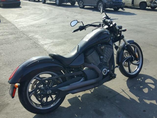 5VPGA36NXC3006859 - 2012 VICTORY MOTORCYCLES VEGAS 8-BA BLACK photo 4