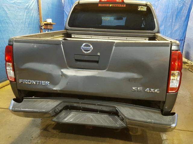 1N6AD07W48C405871 - 2008 NISSAN FRONTIER C GRAY photo 9