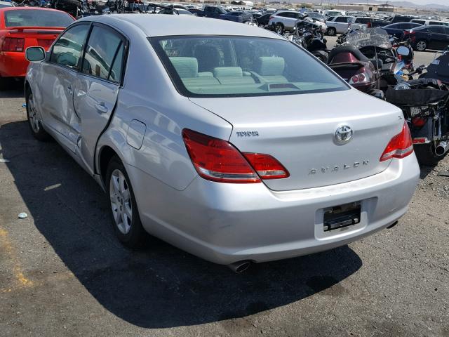 4T1BK36B56U125893 - 2006 TOYOTA AVALON XL SILVER photo 3