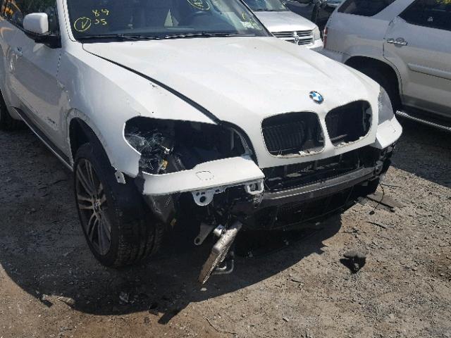 5UXZV8C57BL418022 - 2011 BMW X5 XDRIVE5 Weiß Foto 9