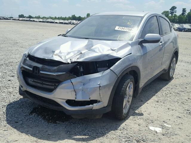 3CZRU5H38JG701738 - 2018 HONDA HR-V LX SILVER photo 2