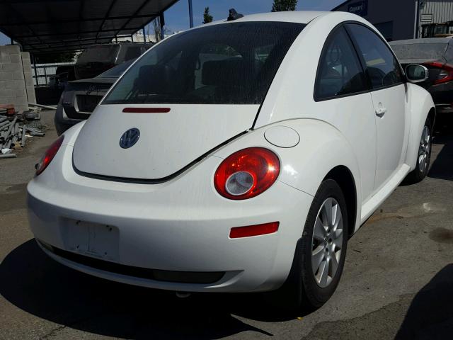 3VWRG31C39M507074 - 2009 VOLKSWAGEN NEW BEETLE 银色 照片 4