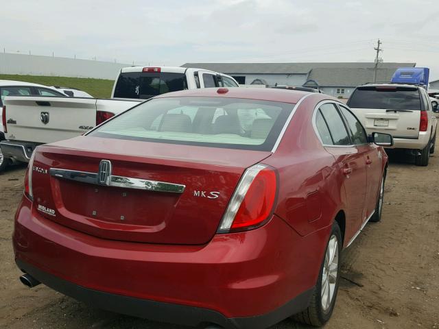 1LNHM93R09G628338 - 2009 LINCOLN MKS RED photo 4