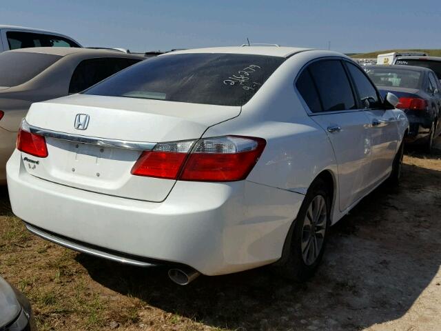 1HGCR2F3XDA084099 - 2013 HONDA ACCORD WHITE photo 4