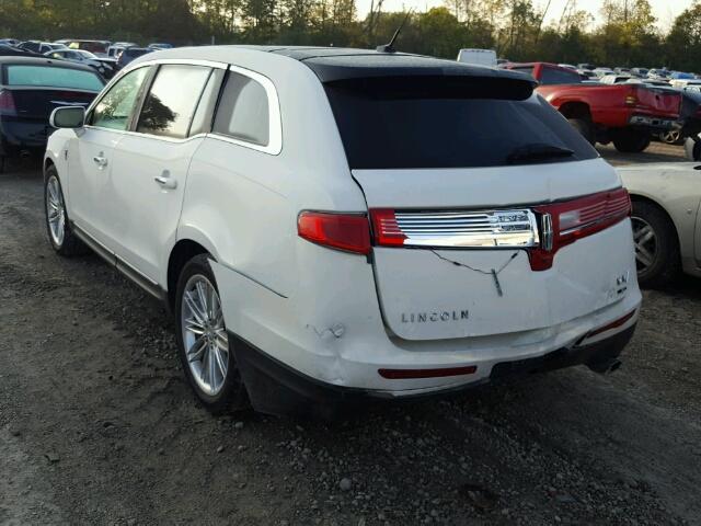 2LMHJ5ATXDBL51573 - 2013 LINCOLN MKT WHITE photo 3