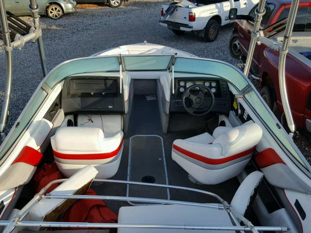 FGB815251293 - 1993 CHAP BOAT წითელი ფოტო 9