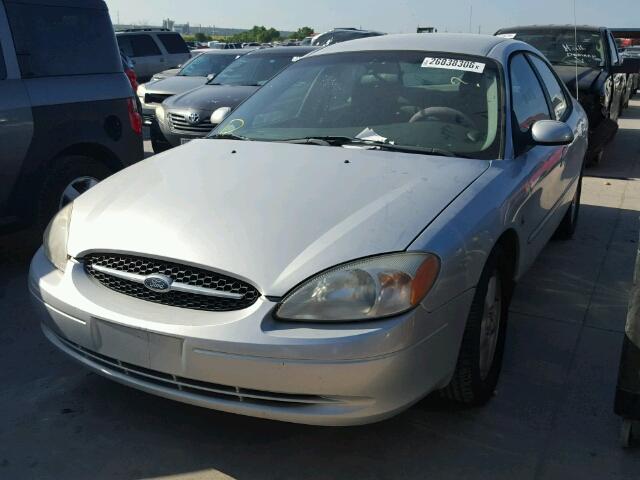 1FAFP5523YA173617 - 2000 FORD TAURUS SES WHITE photo 2