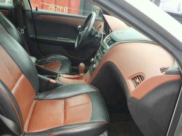 1G1ZK57788F221851 - 2008 CHEVROLET MALIBU LTZ 银色 照片 5