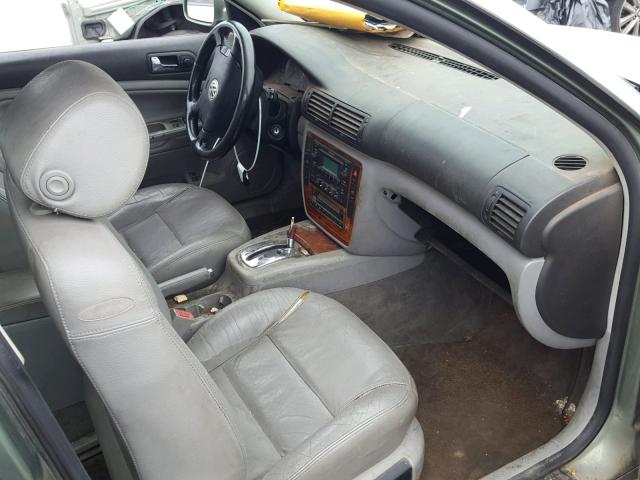 WVWWH63B53E147652 - 2003 VOLKSWAGEN PASSAT GLX GREEN photo 5