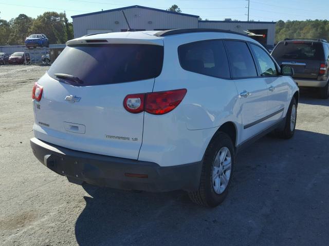 1GNER13D69S142832 - 2009 CHEVROLET TRAVERSE L WHITE photo 4