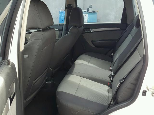 KL1TD66E09B653668 - 2009 CHEVROLET AVEO LS WHITE photo 6