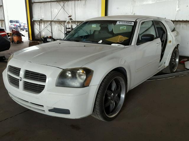 2D4FV47T06H417192 - 2006 DODGE MAGNUM SE WHITE photo 2