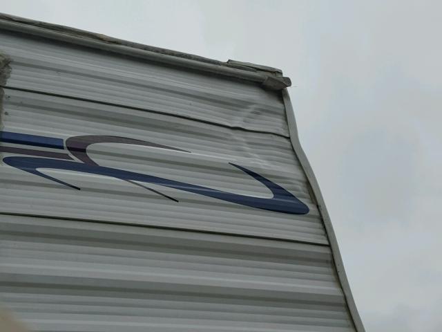 4YDF2552117301331 - 2001 KEYSTONE HORNET WHITE photo 12