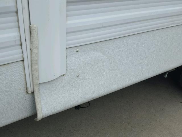 4YDF2552117301331 - 2001 KEYSTONE HORNET WHITE photo 15