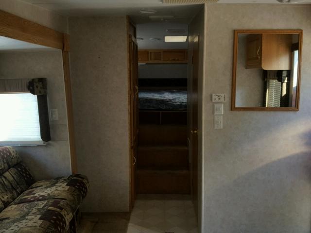 4YDF2552117301331 - 2001 KEYSTONE HORNET WHITE photo 7