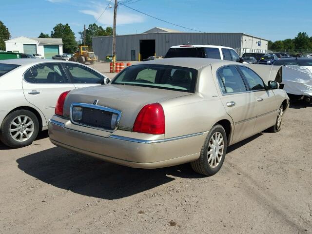 1LNHM81W86Y629326 - 2006 LINCOLN TOWN CAR S GOLD photo 4