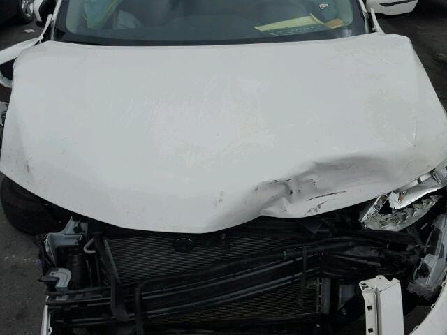 JN8AT2MT7GW022553 - 2016 NISSAN ROGUE WHITE photo 7