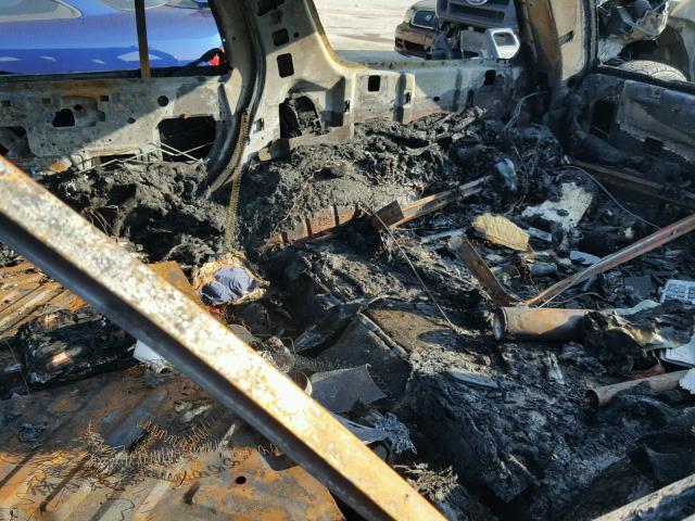 1GNDT13W1X2206917 - 1999 CHEVROLET BLAZER BURN photo 6