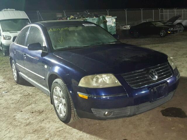 WVWPD63BX2P446573 - 2002 VOLKSWAGEN PASSAT BLUE photo 1