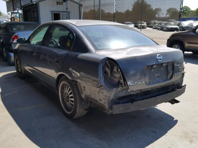 1N4AL11D04C163048 - 2004 NISSAN ALTIMA BAS GRAY photo 3