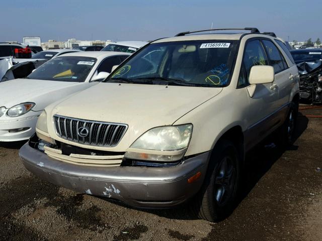 JTJGF10U710108622 - 2001 LEXUS RX 300 CREAM photo 2