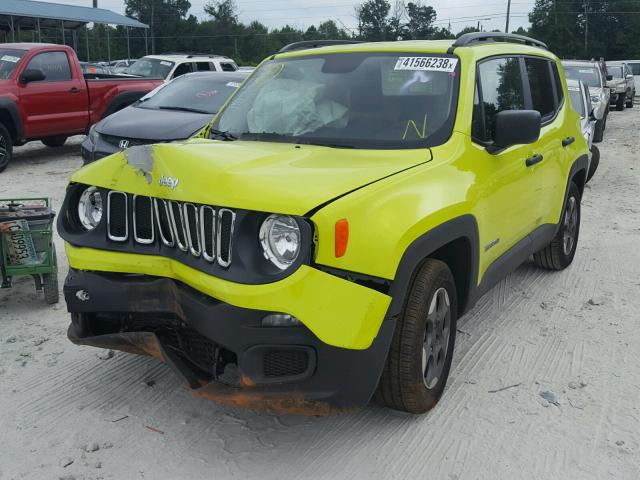 ZACCJAAB5HPG15830 - 2017 JEEP RENEGADE S GREEN photo 2