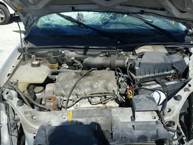 1FAFP36P8YW218424 - 2000 FORD FOCUS SE SILVER photo 7