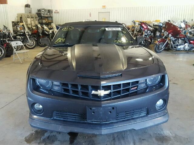 2G1FK3DJ4B9159565 - 2011 CHEVROLET CAMARO 2SS CHARCOAL photo 9