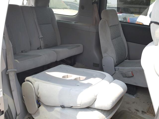 1GNDV23128D165482 - 2008 CHEVROLET UPLANDER L 银色 照片 6