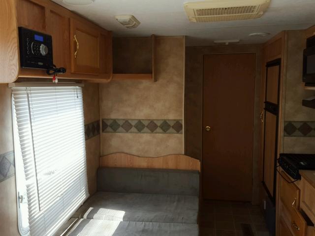 4YDT27B244E312620 - 2004 KEYSTONE HORNET WHITE photo 6