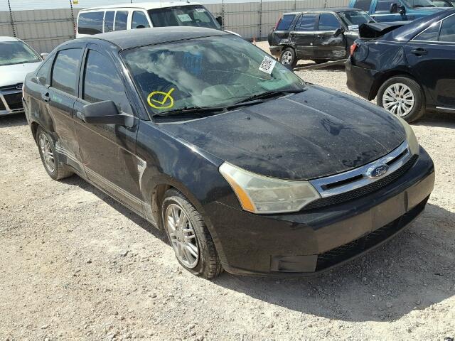 1FAHP35N68W241225 - 2008 FORD FOCUS SE BLACK photo 1