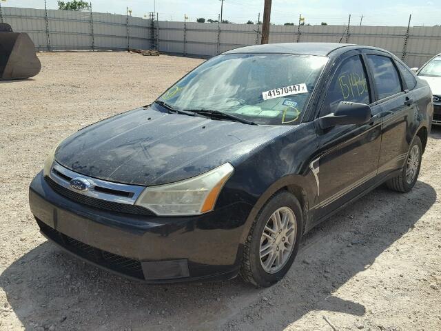 1FAHP35N68W241225 - 2008 FORD FOCUS SE BLACK photo 2