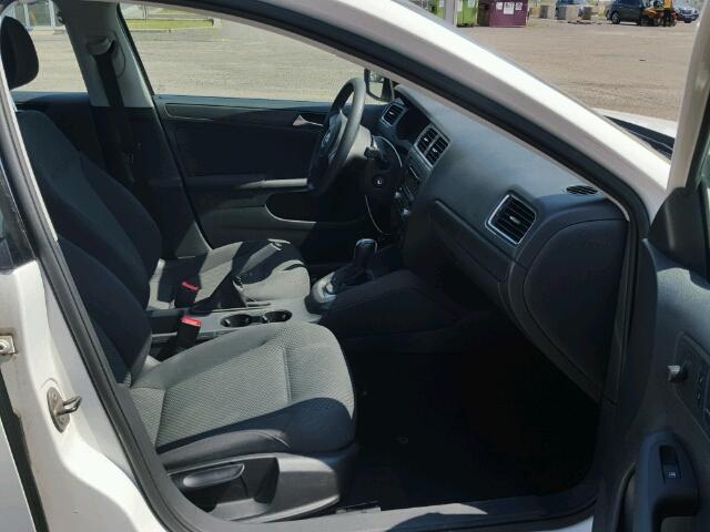 3VW2K7AJ2BM089375 - 2011 VOLKSWAGEN JETTA BASE თეთრი ფოტო 5