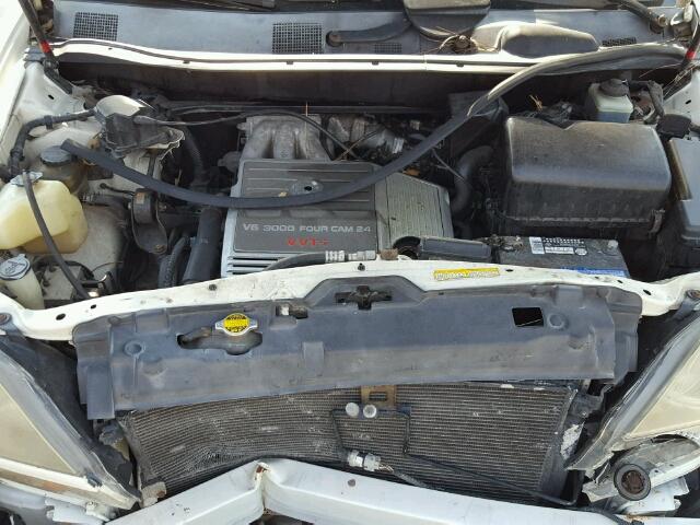 JT6GF10U6X0037531 - 1999 LEXUS RX 300 CREAM photo 7