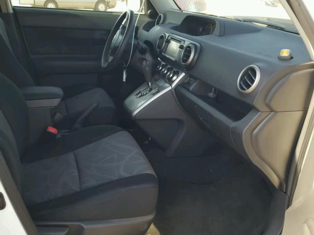 JTLZE4FE0EJ052401 - 2014 TOYOTA SCION XB Ақ фото 5
