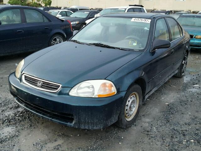 1HGEJ6621TL009048 - 1996 HONDA CIVIC DX GREEN photo 2