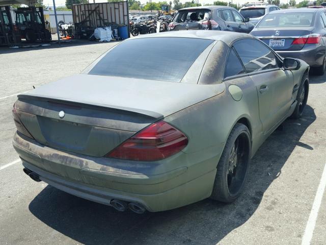 WDBSK75F93F008557 - 2003 MERCEDES-BENZ SL 500R GREEN photo 4