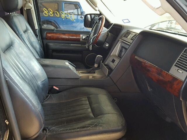 5LMFU28R03LJ03525 - 2003 LINCOLN NAVIGATOR BLACK photo 5