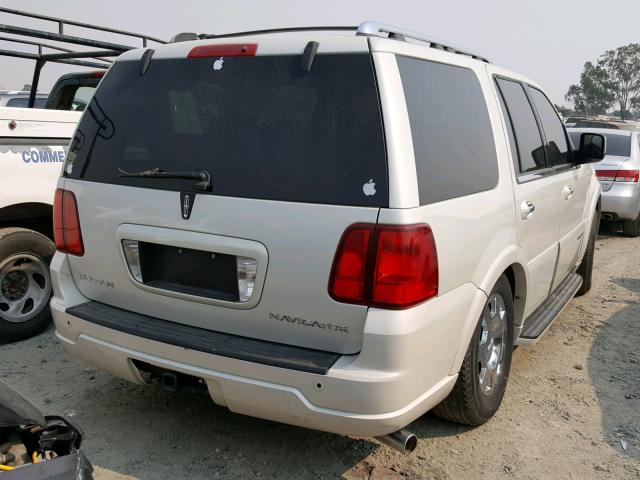 5LMFU27576LJ28926 - 2006 LINCOLN NAVIGATOR 白色 照片 4