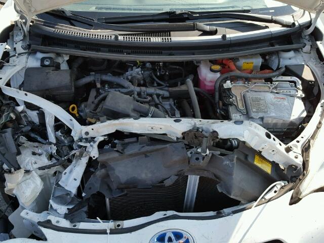 JTDKDTB39D1540985 - 2013 TOYOTA PRIUS C WHITE photo 7